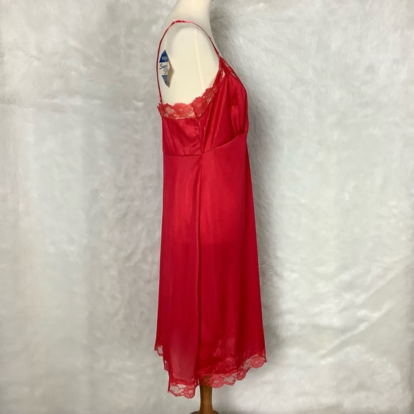 Vintage 70s Red Nylon Floral Lace Slip Richform 36 - Picture 9 of 9